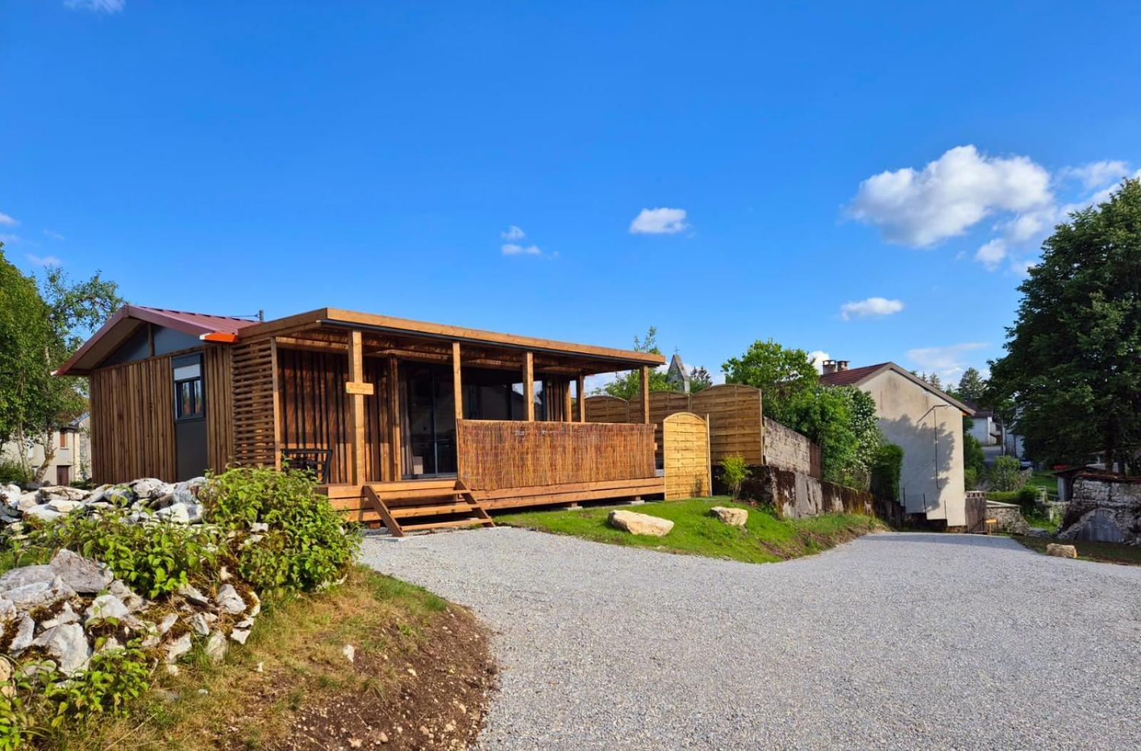 Les Lodges D'Emeraude Maisod Екстериор снимка